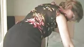 دختر بسیار ساده با م ...
