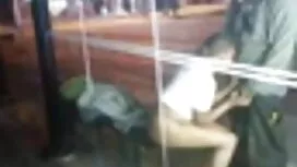 و شروع به نوازش تمام ...