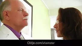 سرگرم کننده با دختر  ...