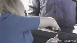 کنجکاو که در حمام از ...