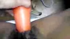 لبخند بر لب نوجوان و ...