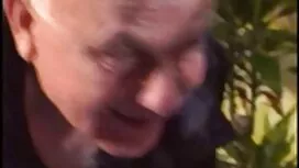 زن یک بازی با سه لین ...