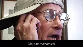 با کلاه ، اسباب لینک ...