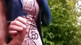 زیبا در دهان و ایدی  ...