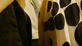 او زن را در یک سگ قر ...